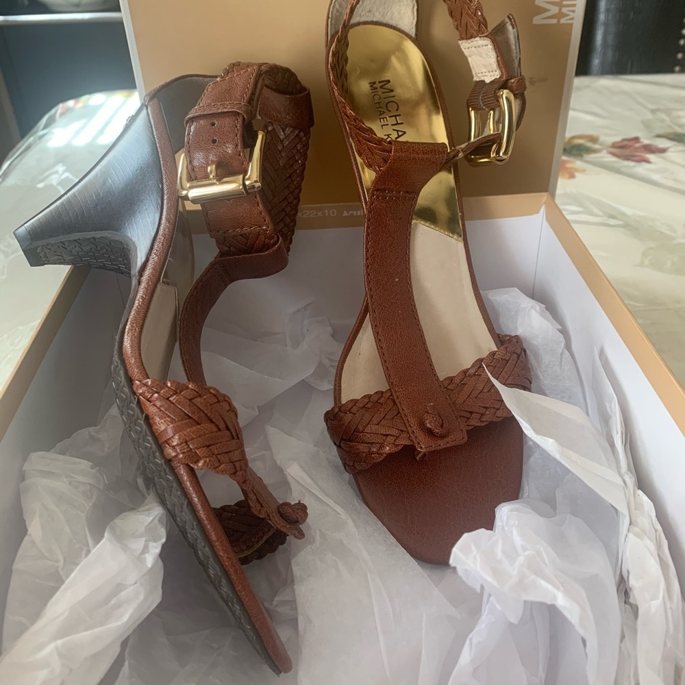Michael Kors Sandals - Picture 2 of 5